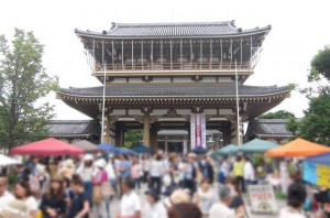 東別院てづくり朝市